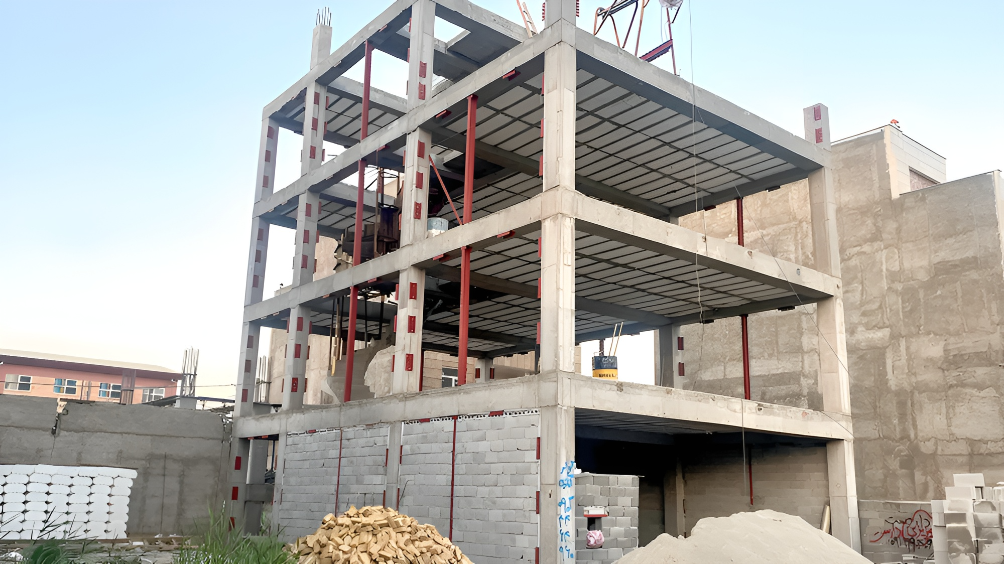 راهنمای کامل اجرای وال پست نبشی + ضوابط فنی نبشی کشی دیوارها